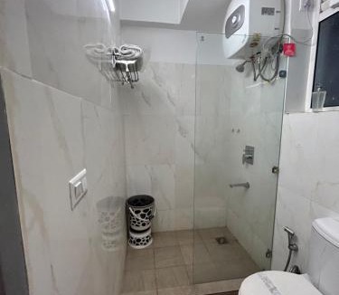 Gomti Nagar Apartment | Lucknow express by origin Suites DLF MY PAD near Gomti Nagar Railway Station Lucknow