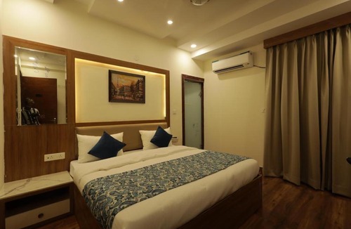 Greater Noida Hotel | Lucky grand palace