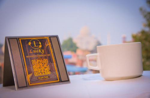 Taj Ganj House | Lucky Restaurant & Guest House