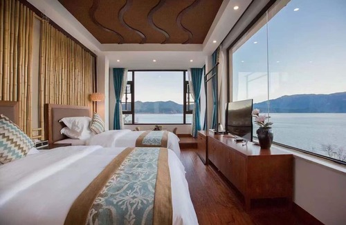Lugu Lake - Yanyuan Hotel | Lugu Lake Yunshang Holiday Hotel