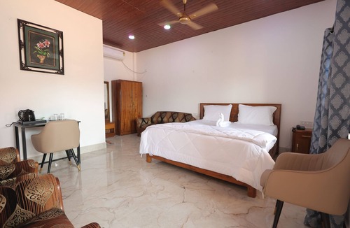 Sualkuchi Hotel | LUIT BLUE HOMESTAY & RESORTS