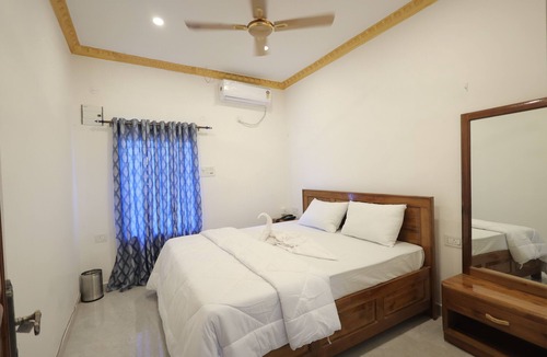 Sualkuchi Hotel | LUIT BLUE HOMESTAY & RESORTS