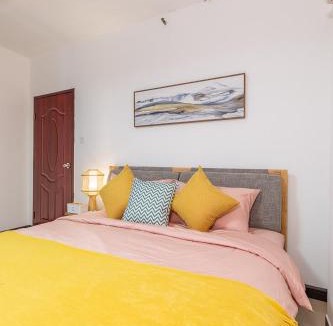 Tianhe Center Apartment | Luke Boutique Homestay -Guangzhou Shipaiqiao Gangding Subway Station Branch-