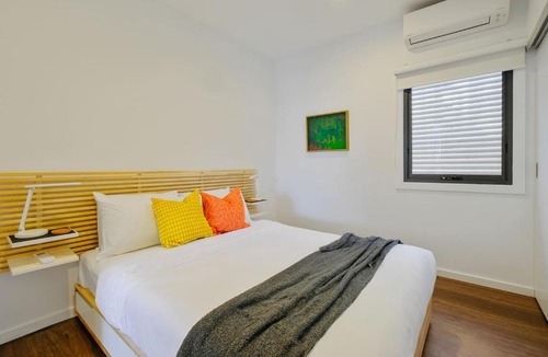 Kirribilli Apartment | Luna Glow - Harbourside Escape near Sydney's Icons