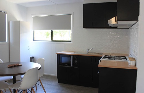 Parkes Hotel | Lunar Cabins