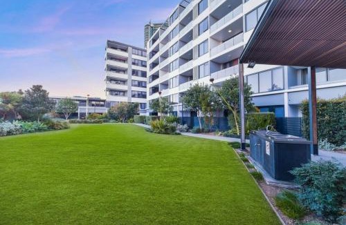 Sydney Olympic Park Apartment | Luxe Sydney Olympic Park Stay - 2BR for 4 Guest