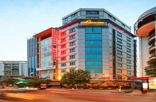 Dich Vong Hau Hotel | Luxeden Hotel
