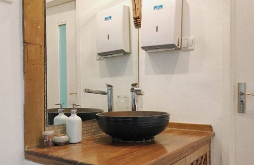 Wuhou Apartment | Luxury 2 Bedroom Rooftop Apartment with Garden Patio and Bar!