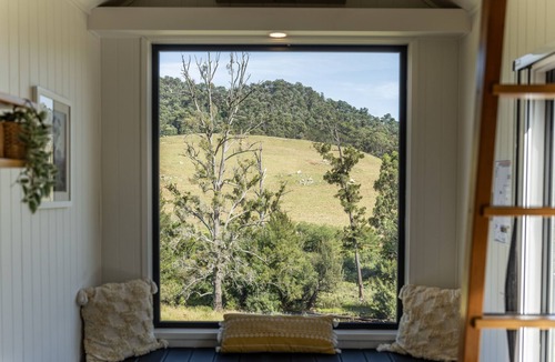 Joadja Cabin | Luxury Off-Grid Tiny House in the beautiful Southern Highlands