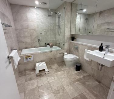 Sydney Olympic Park Apartment | Luxury Penthouse Sydney Skyline Views