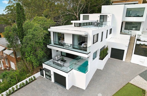 Kyle Bay House | Luxury Waterside Home - with pool and bay views! Near cafes & shops