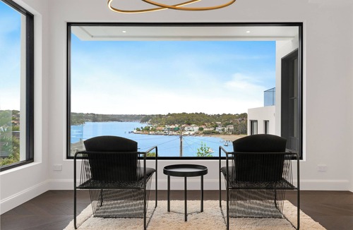 Connells Point House | Luxury Waterside Sanctuary with pool, sensational views, 2 decks & lift!