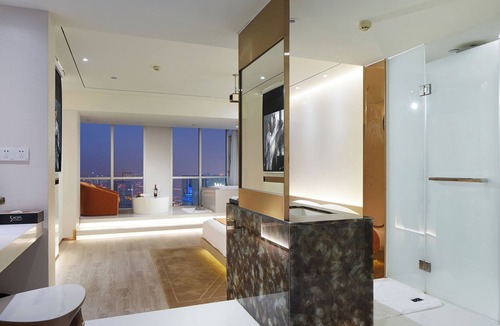 Yuzhong Hotel | m58 Sky Sunset Hotel
