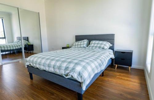 Claymore House | Macarthur Stay - Spacious 4BR Home with Outdoor Area