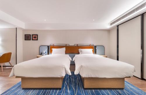 Wuhan Hotel | Madison Hotel Wuhan Living Room Polar Ocean World