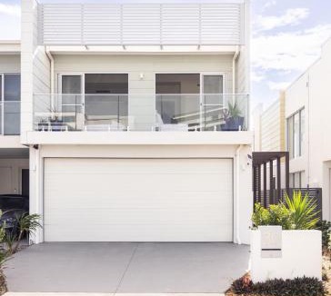 Magenta Shores House | Magenta Dunes a 3BR lux golf retreat w/Spa & Resort facilities