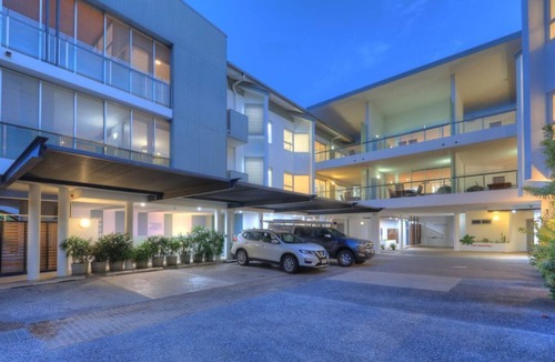 Horseshoe Bay Apartment | Maggies Beachfront Apt. 12