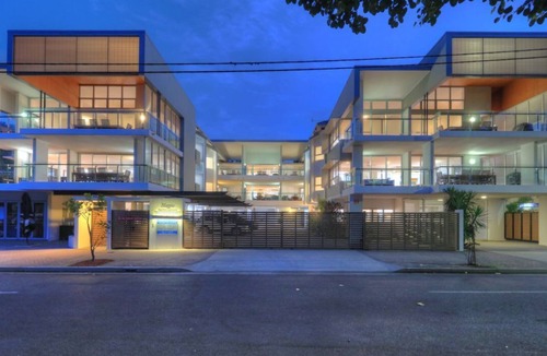 Horseshoe Bay Apartment | Maggies Beachfront Apt. 12