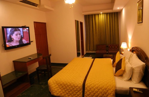 Chhata House | Magsons Resorts VISIT TAJ MAHAL Package for 2pax