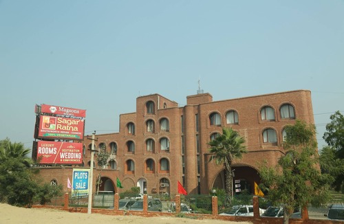 Chhata House | Magsons Resorts VISIT TAJ MAHAL Package for 2pax