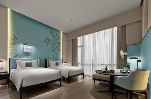 Shizhong District Hotel | Maison Albar Hotels Leshan