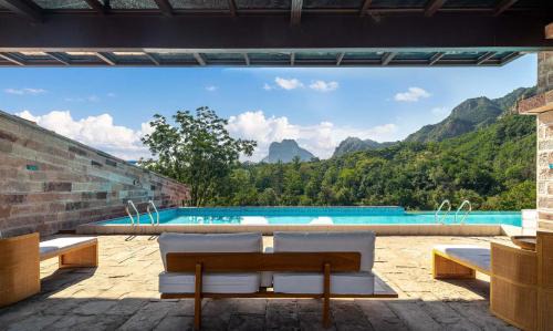Handan Hotel | Manning Retreat