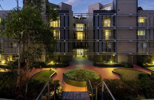 Castle Hill Hotel | Mantra Castle Hill Sydney, an Accor Hotel