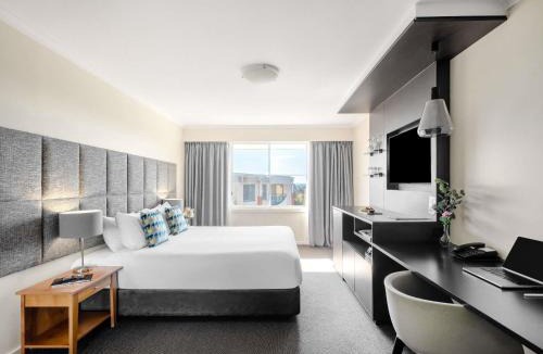 Braddon Apartment | Mantra on Northbourne