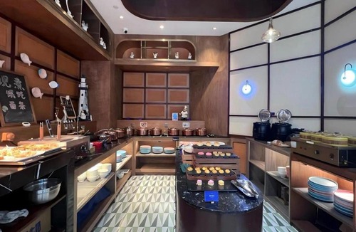 Zhanqiao Hotel | Manxin Hotel Qingdao Zhanqiao Railway Station