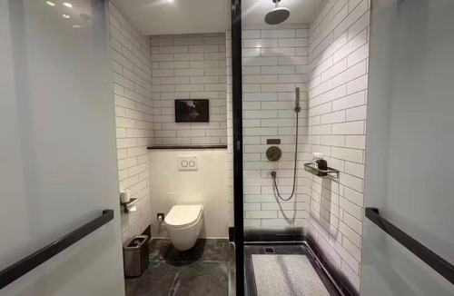 Zhanqiao Hotel | Manxin Hotel Qingdao Zhanqiao Railway Station