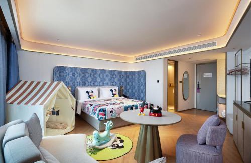 Liangshan Yi Hotel | Manxin Hotel Xichang Qionghai 17 Degree Torch Square