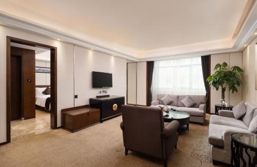 Maonan District Hotel | Maoming International Hotel