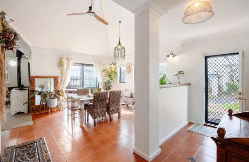 Gnarabup Villa | Margaret River Beach House - Ombak Villa