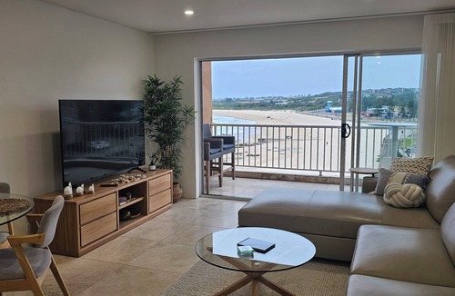 Maroubra Apartment | #maroubrabeach maroubrastay sydneybeachstay coastalescapeNSW