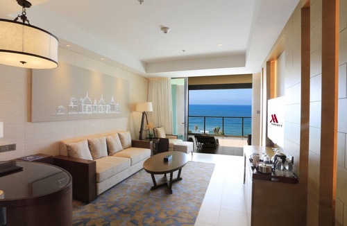 Lingshui County Hotel | Marriott Resort Xiangshui Bay