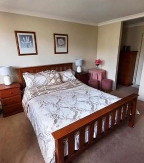 Stirling House | Master retreat at Private Estate Near Perth City