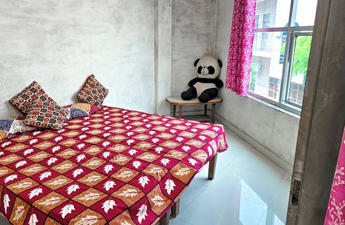 Mathura Bed & Breakfast | Mathura