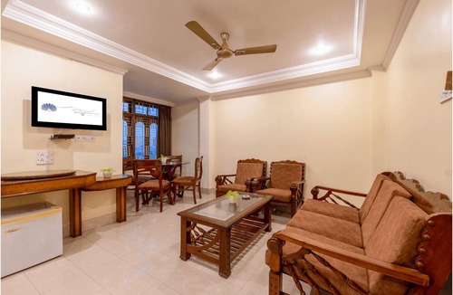 Paltan Bazaar Hotel | Mayur Hotel