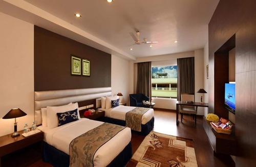 Moradabad Hotel | MB Greens Clarks Inn Moradabad