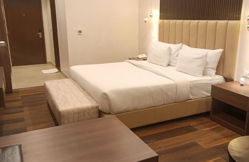 Moradabad Hotel | MB Greens Clarks Inn Moradabad