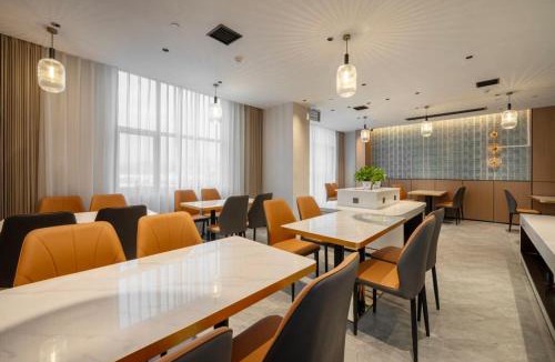 Ximen Hotel | Mehood EZZI Hotel Kaili University South Railway Station