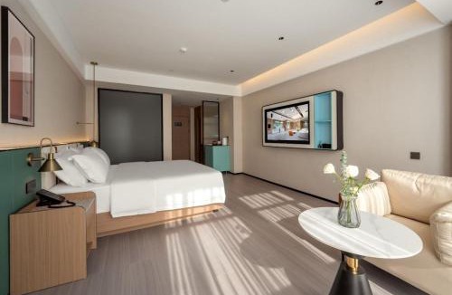 Ximen Hotel | Mehood EZZI Hotel Kaili University South Railway Station