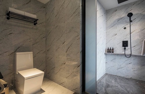 Shangqing Temple Hotel | Mehood Lestie International Hotel Chongqing Yuzhong Lianglukou Metro Branch