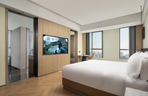 Shiqiao Hotel | Mehood Lestie International Hotel Panyu Flagship Branch - Free Shuttle Bus to Canton Fair Complex During Canton Fair Period