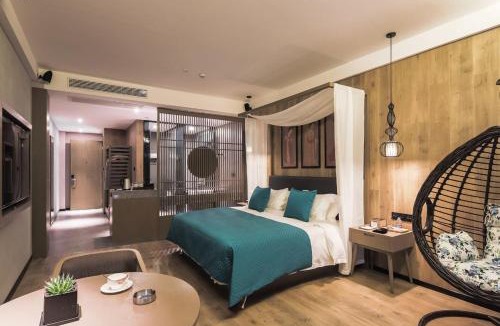 Qixia District Hotel | Mehood Lestie, Nanjing Xianlin University Town Golden Eagle