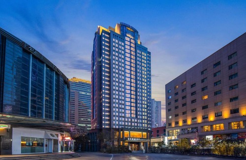 Qingdao City Center Hotel | Mehood Lestie, Qingdao May Fourth Square MixC