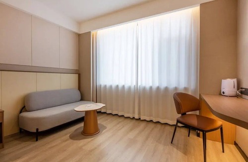 Wanbailin Qu Hotel | Meichen Hotel