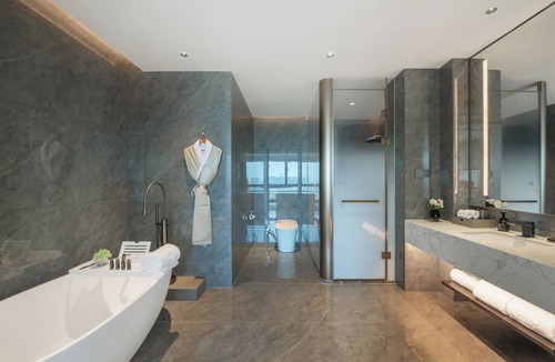 Huadu Hotel | Meihua Airlines Theme Hotel