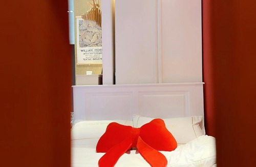 Hong Kou Apartment | Meisuguan Apartment City Night View, 10-Min Walk to The Bund & Metro Lines 10 & 12