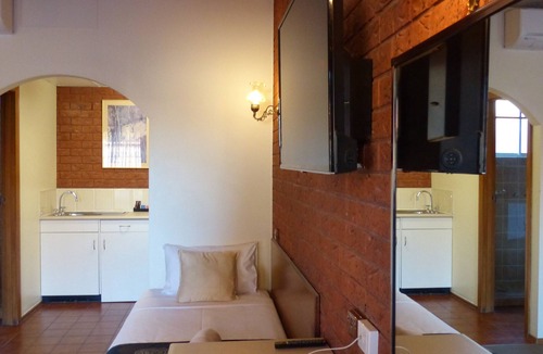 Albury Hotel | Meramie Motor Inn